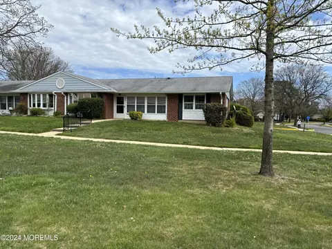 958 Aberdeen Dr # B, Lakewood, NJ 08701
