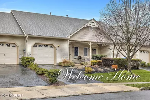 43 Riva Blvd #822, Brick, NJ 08723