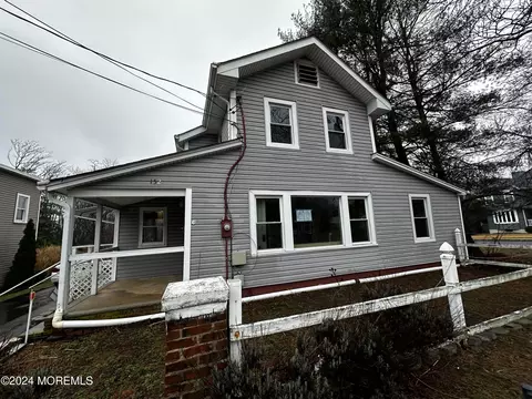 152 Freneau Ave, Matawan, NJ 07747