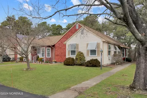 32 Mill Rd # C, Whiting, NJ 08759