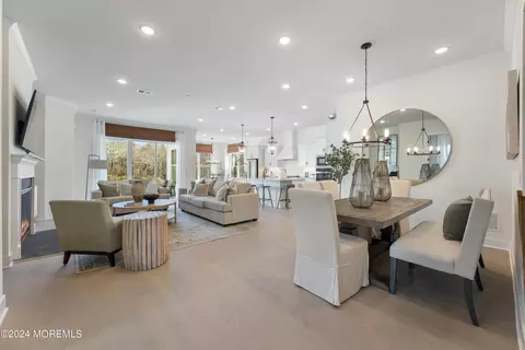 13 Begonia Dr, Manalapan, NJ 07726