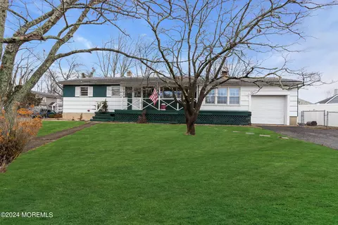 271 Huxley Dr, Brick, NJ 08723