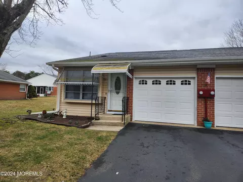 992 Constitution Blvd #A, Whiting, NJ 08759