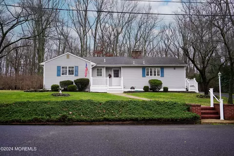 2606 Hickory Dr, Manasquan, NJ 08736