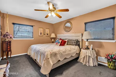 Bedroom - 5 Nebraska Dr, Jackson, NJ 08527 photo 3 of 4
