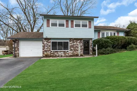 Exterior - 5 Nebraska Dr, Jackson, NJ 08527 photo 2 of 17