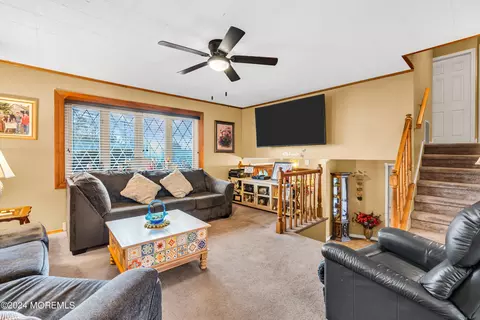 Living - 5 Nebraska Dr, Jackson, NJ 08527 photo 4 of 4