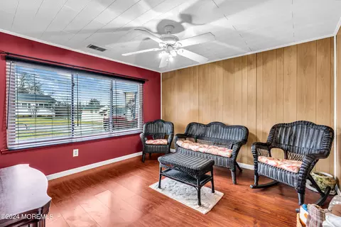 Living - 5 Nebraska Dr, Jackson, NJ 08527 photo 1 of 4