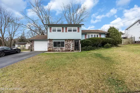 Exterior - 5 Nebraska Dr, Jackson, NJ 08527 photo 11 of 17