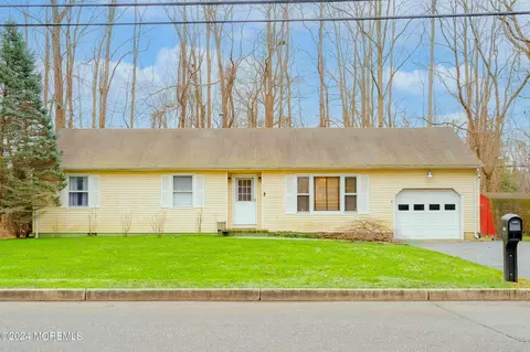 1310 Park Ave W, Tinton Falls, NJ 07712