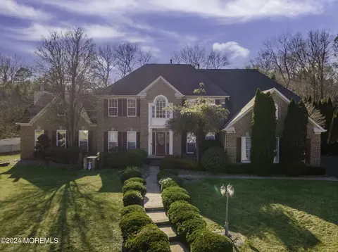 1371 Bridport Dr, Toms River, NJ 08755
