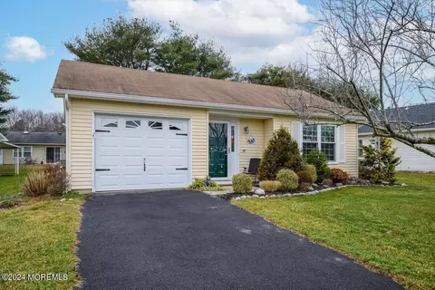 173 Everest Dr S, Brick, NJ 08724