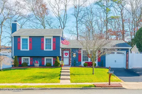 66 Village Dr, Barnegat, NJ 08005
