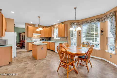 40 Knightsbridge Pl, Jackson, NJ 08527 photo 10