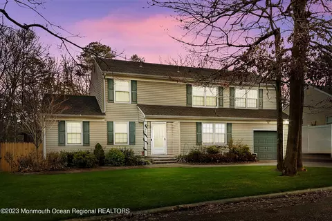 2456 Steiner Rd, Manchester, NJ 08759