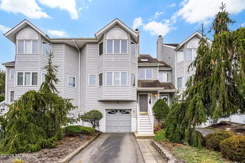 312 Scarlet Ct #3102, Toms River, NJ 08753