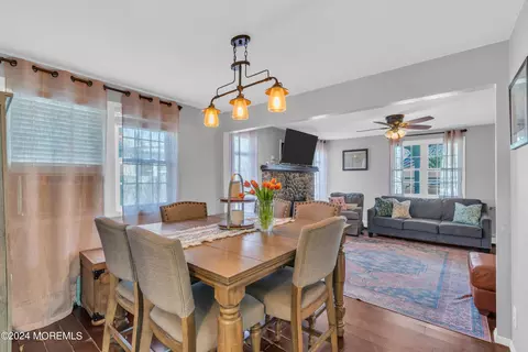 Dining - 803 Pine Rd, Brielle, NJ 08730 photo 2 of 3