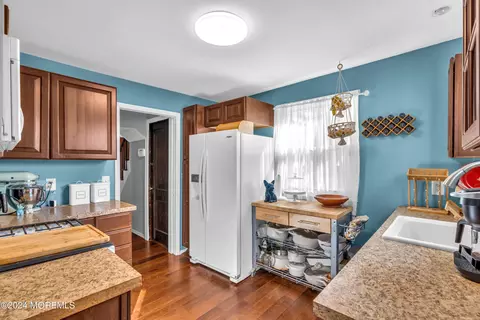 Kitchen - 803 Pine Rd, Brielle, NJ 08730 photo 2 of 3