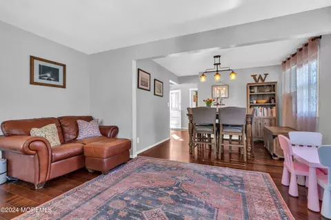 Living - 803 Pine Rd, Brielle, NJ 08730 photo 3 of 4