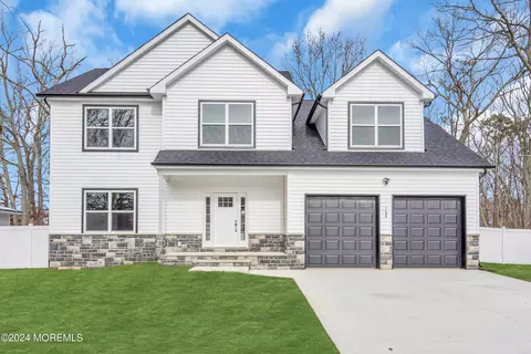168 Station Rd, Bayville, NJ 08721