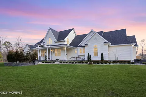 393 Monmouth Rd, Freehold, NJ 07728