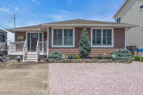 1034 Bowsprit Pt, Lanoka Harbor, NJ 08734