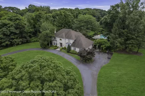 3 Orchard Ln, Colts Neck, NJ 07722