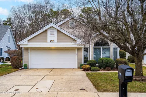 2304 Coral Leaf Rd, Toms River, NJ 08755