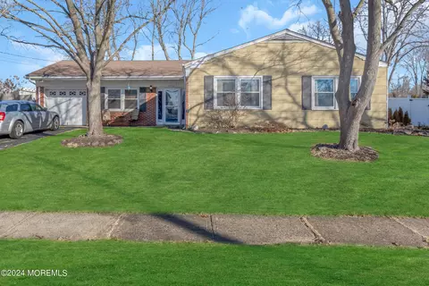 2326 South St, Toms River, NJ 08753