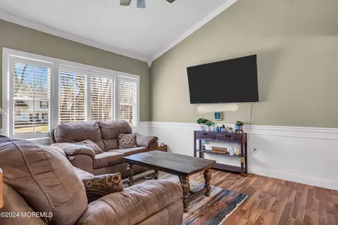 Living - 40 Ashford Rd, Jackson, NJ 08527 photo 3 of 7