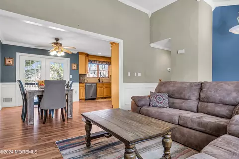 Living - 40 Ashford Rd, Jackson, NJ 08527 photo 2 of 7