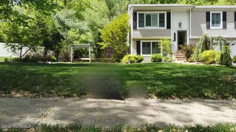 Exterior - 40 Ashford Rd, Jackson, NJ 08527 photo 7 of 25