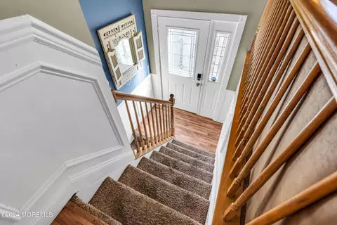 Entry Way - 40 Ashford Rd, Jackson, NJ 08527 photo 1 of 2