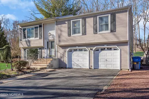 Exterior - 40 Ashford Rd, Jackson, NJ 08527 photo 2 of 25