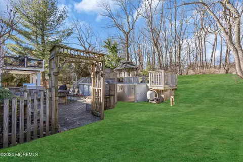 Exterior - 40 Ashford Rd, Jackson, NJ 08527 photo 16 of 25