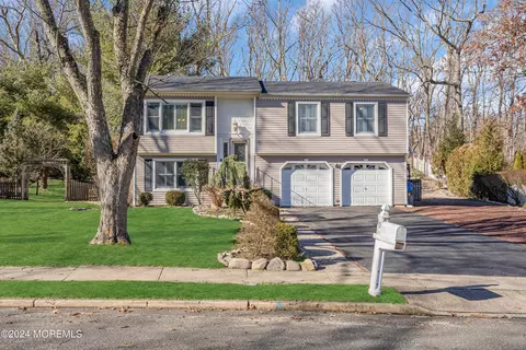 Exterior - 40 Ashford Rd, Jackson, NJ 08527 photo 4 of 25