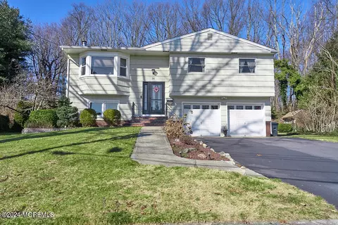 14 Bartman Rd, East Brunswick, NJ 08816