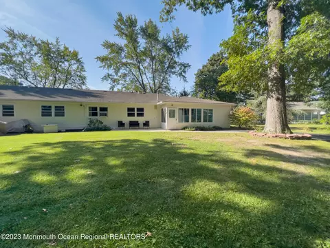 13 B Connie Ln, Jackson, NJ 08527