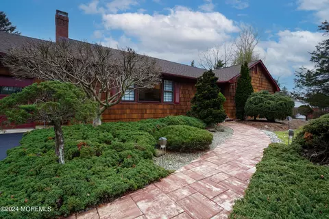 1607 Frazee Dr, Manasquan, NJ 08736