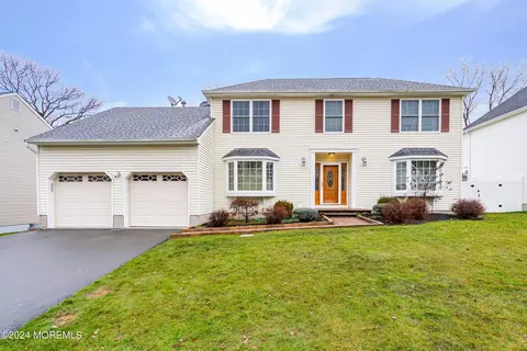 12 Cambridge Dr, Howell, NJ 07731
