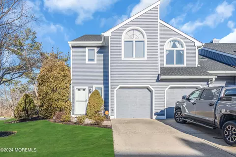 21 Shore Dr, Long Branch, NJ 07740