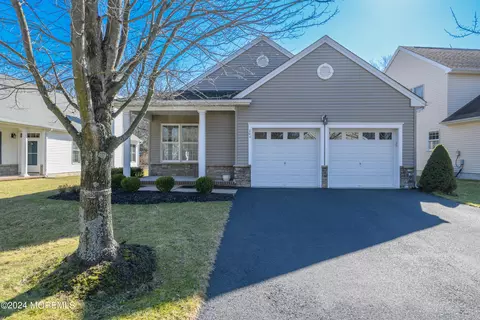 204 Rolling Meadows Blvd N, Ocean, NJ 07712