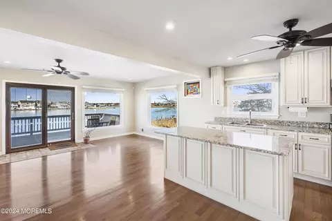 Kitchen - 778 North Dr, Brick, NJ 08724 photo 1 of 5