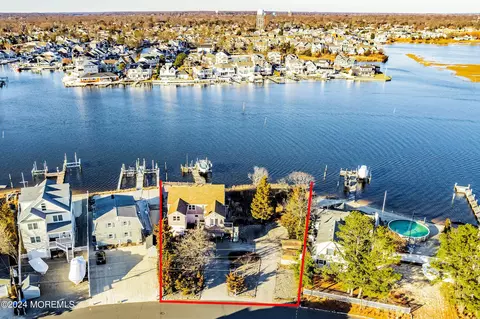 778 North Dr, Brick, NJ 08724