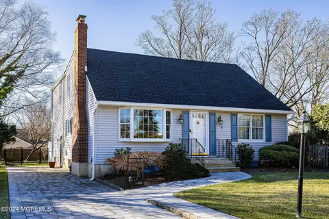 911 Jersey Ave, Spring Lake Heights, NJ 07762