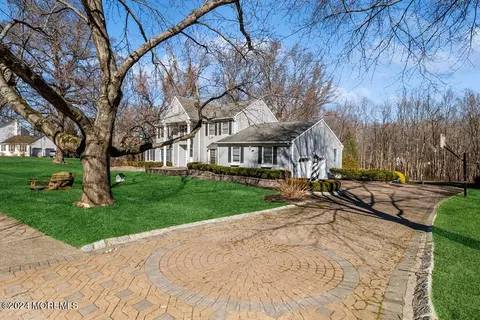 Exterior - 17 Constitution Dr, Leonardo, NJ 07737 photo 6 of 22