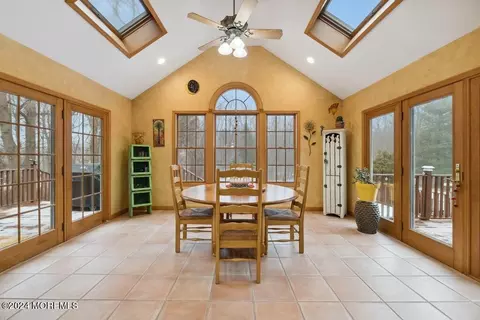 Dining - 17 Constitution Dr, Leonardo, NJ 07737 photo 1 of 4