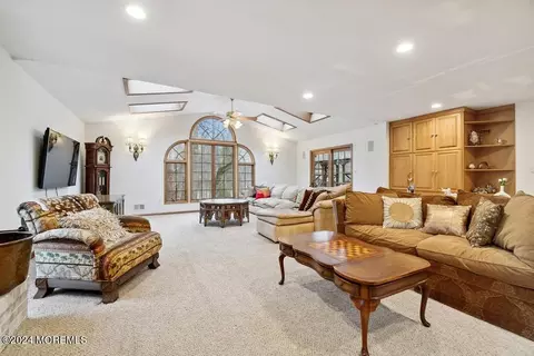Living - 17 Constitution Dr, Leonardo, NJ 07737 photo 11 of 14
