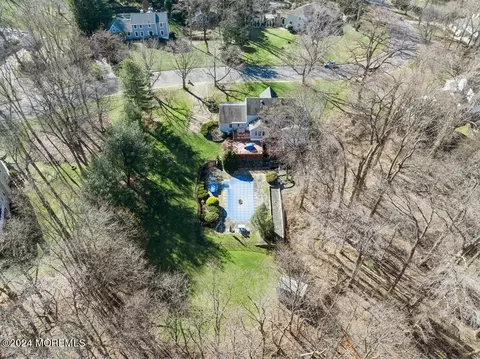 View/Area - 17 Constitution Dr, Leonardo, NJ 07737 photo 5 of 11
