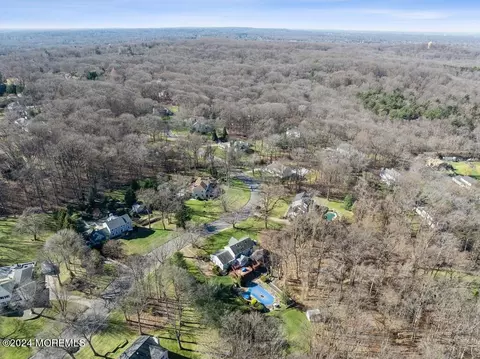 View/Area - 17 Constitution Dr, Leonardo, NJ 07737 photo 10 of 11